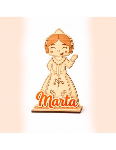 Figura fallera personalizada en madera con nombre en 3D